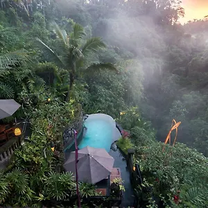  Villa Bidadari Private & Retreat